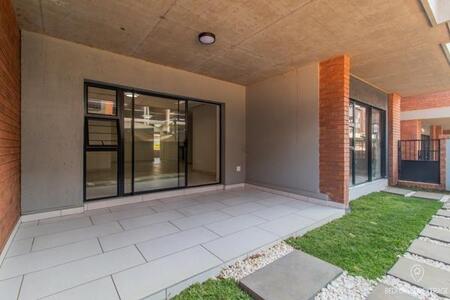 3 Bedroom Apartment in Kensington