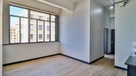 2 Bedroom Apartment in City & Suburban (Maboneng)