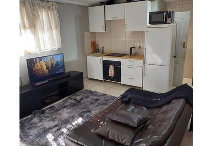 1 Bedroom Garden Cottage in Lyndhurst