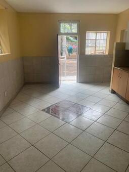 1 Bedroom Garden Cottage in Bellevue