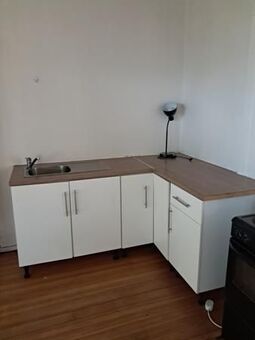1 Bedroom Apartment in Bezuidenhout Valley