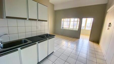 1 Bedroom Apartment in Johannesburg Central