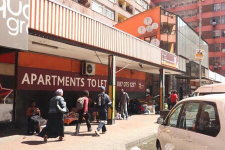 3 Bedroom Apartment in Joubert Park