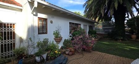 1 Bedroom Garden Cottage in South Kensington