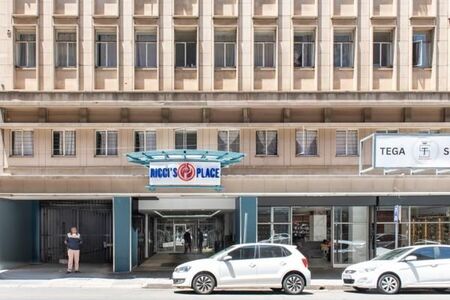 1 Bedroom Apartment in Johannesburg Central