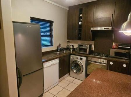 2 Bedroom Apartment in Fourways