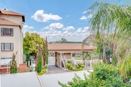 2 Bedroom Apartment in Sunninghill