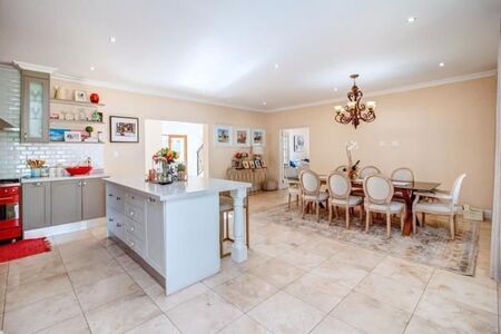 5 Bedroom House in Broadacres