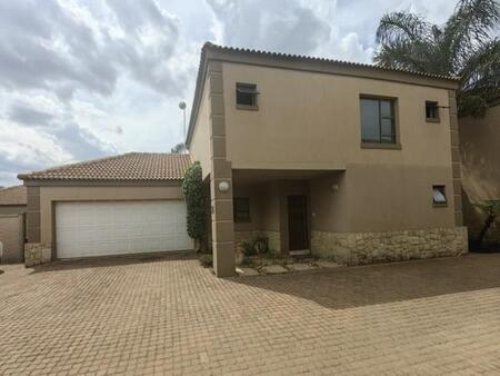 3 Bedroom Duplex in Mantevrede
