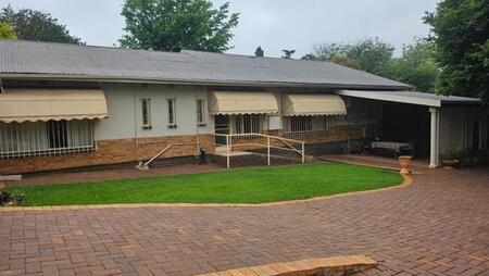 3 Bedroom House in Valhalla