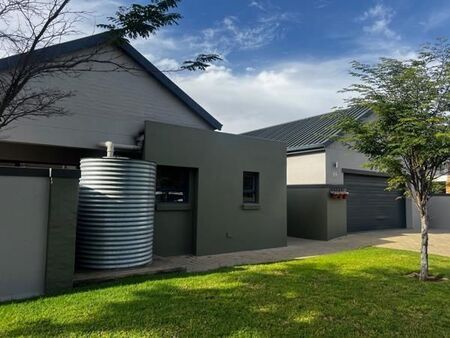 3 Bedroom House in Midstream Meadows