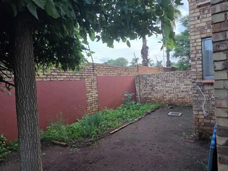 3 Bedroom Apartment in Zwartkop