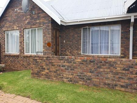 2 Bedroom Townhouse in Eureka