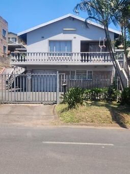 2 Bedroom Flat in Kenville