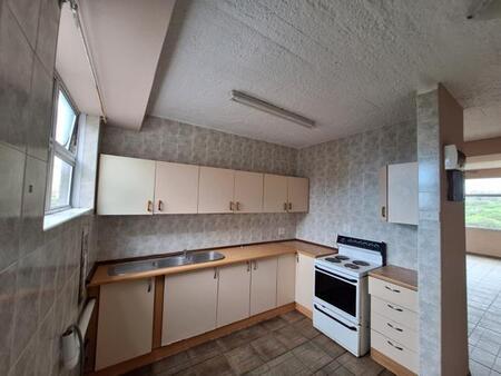 2 Bedroom Apartment in Amanzimtoti