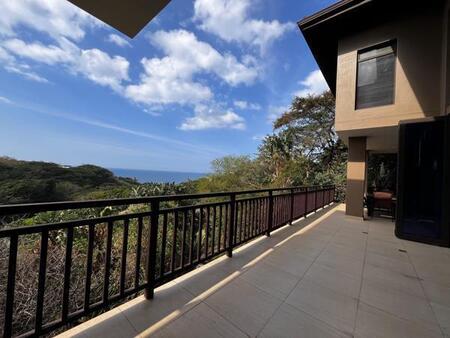 4 Bedroom House in Sheffield Beach