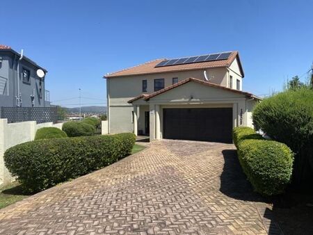 4 Bedroom House in Wilgeheuwel