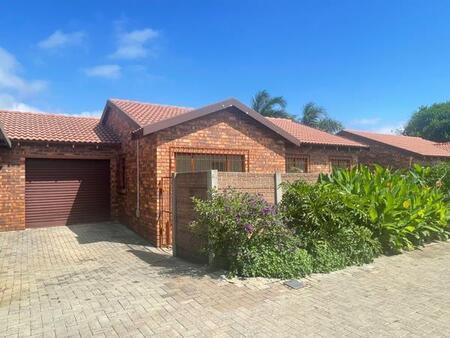 2 Bedroom Simplex in Weltevreden Park