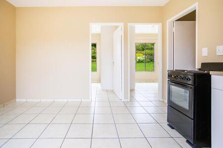 2 Bedroom Flat in Randfontein Central