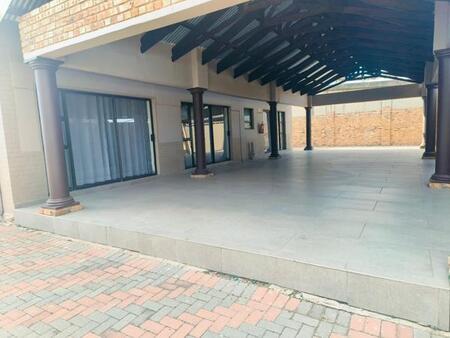 4 Bedroom House in Randfontein Central