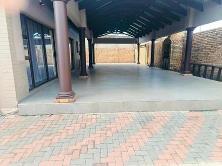 4 Bedroom Cluster in Randfontein Central