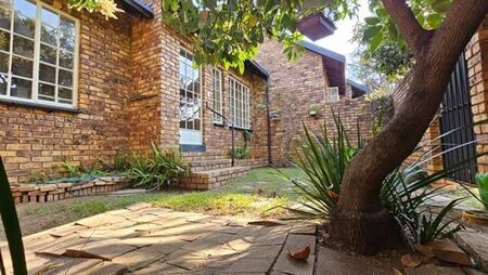 2 Bedroom Townhouse in Silverton