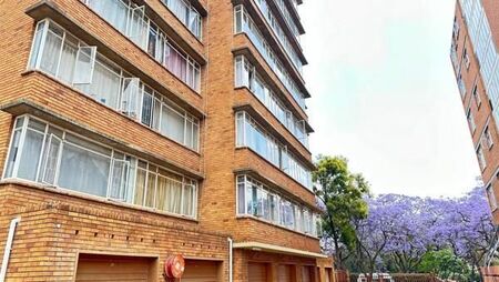 2 Bedroom Apartment in Sunnyside