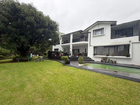 4 Bedroom House in Florauna