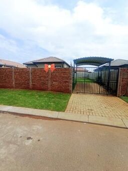 3 Bedroom House in Protea Glen