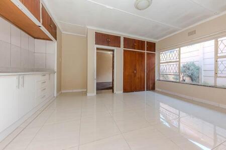 1 Bedroom House in Bosmont