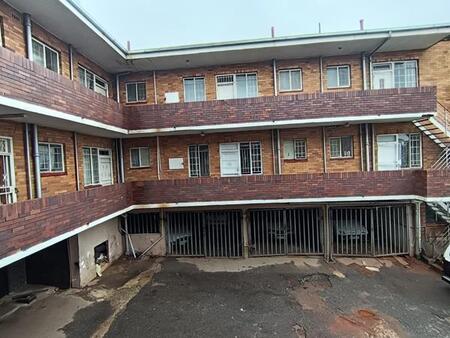 1 Bedroom Apartment in Yeoville