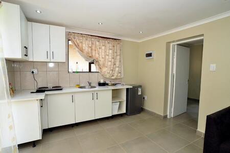 1 Bedroom Apartment in Cyrildene