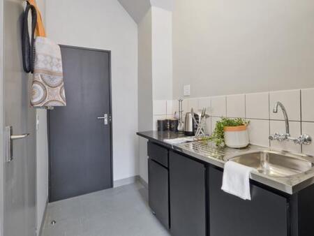 Bachelor apartment in Maboneng