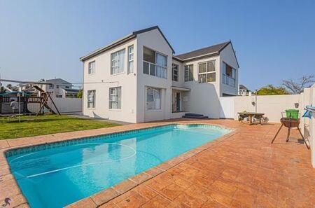 3 Bedroom House in Country Club