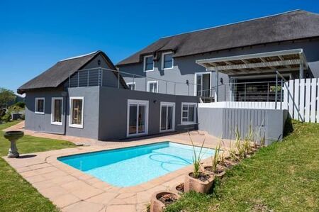 4 Bedroom House in Pezula Golf Estate