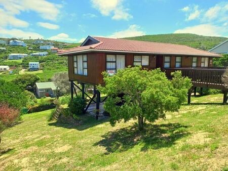 3 Bedroom House in Brenton on Sea