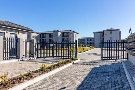 2 Bedroom Apartment in Parklands North