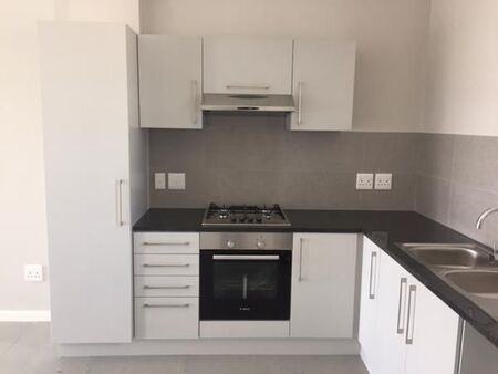 2 Bedroom Apartment in Burgundy Estate