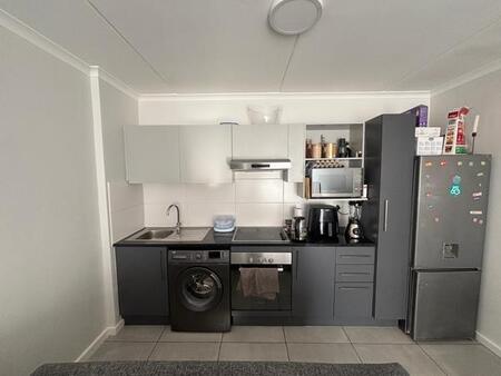 1 Bedroom Apartment in Burgundy Estate