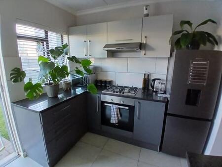 1 Bedroom Apartment in Burgundy Estate