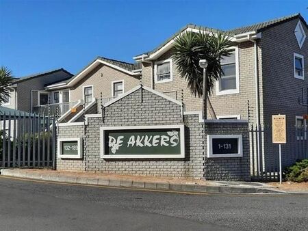 2 Bedroom House in Oakglen