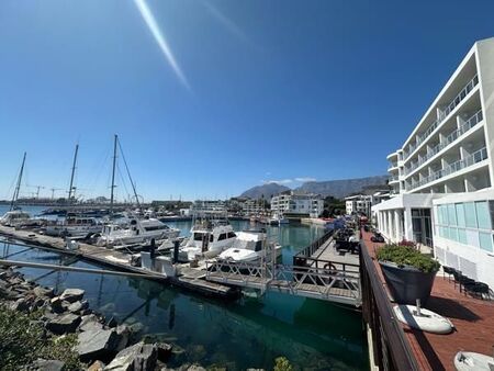 1 Bedroom Apartment in Mouille Point