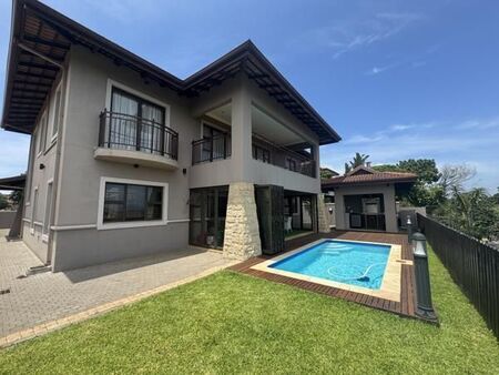 3 Bedroom House in Izinga Estate
