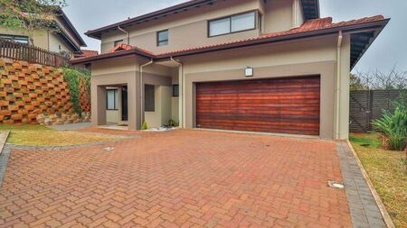 3 Bedroom townhouse - sectional to rent in Izinga Estate, Umhlanga