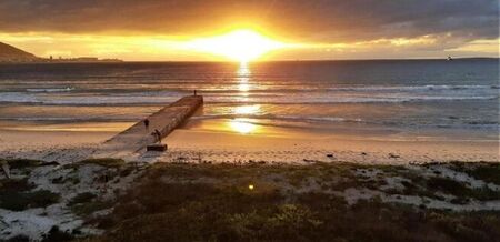 2 Bedroom flat to rent in Lagoon Beach, Milnerton