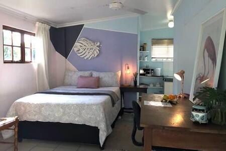 1 Bedroom House in Morningside