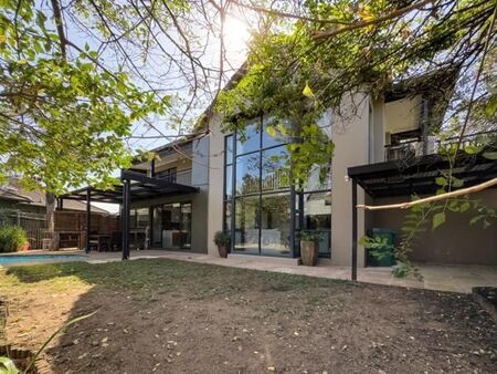 4 Bedroom House in Simbithi Estate