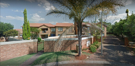 3 Bedroom Townhouse in Ruimsig