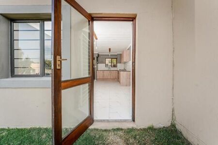 1 Bedroom Apartment in Weltevreden Park