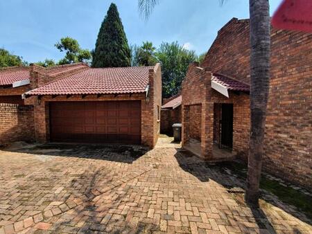 3 Bedroom House in Val de Grace